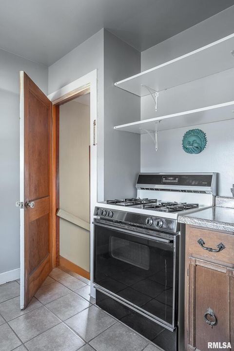 Tiny photo for 1922 N PINE Street, Davenport, IA 52804 (MLS # QC4267814)