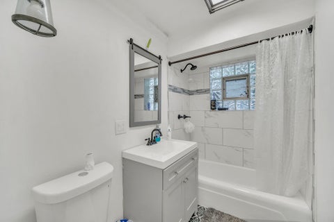 Tiny photo for 421 E COURTLAND Street, Mundelein, IL 60060 (MLS # 12702556)