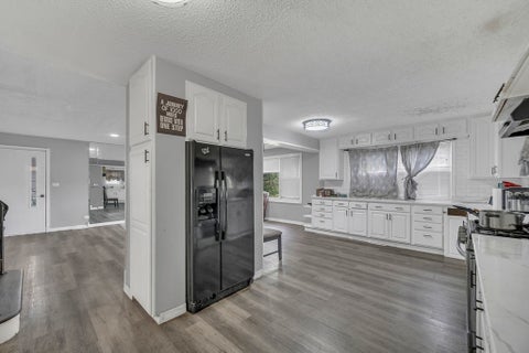 Tiny photo for 421 E COURTLAND Street, Mundelein, IL 60060 (MLS # 12702556)