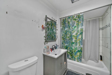 Tiny photo for 421 E COURTLAND Street, Mundelein, IL 60060 (MLS # 12702556)
