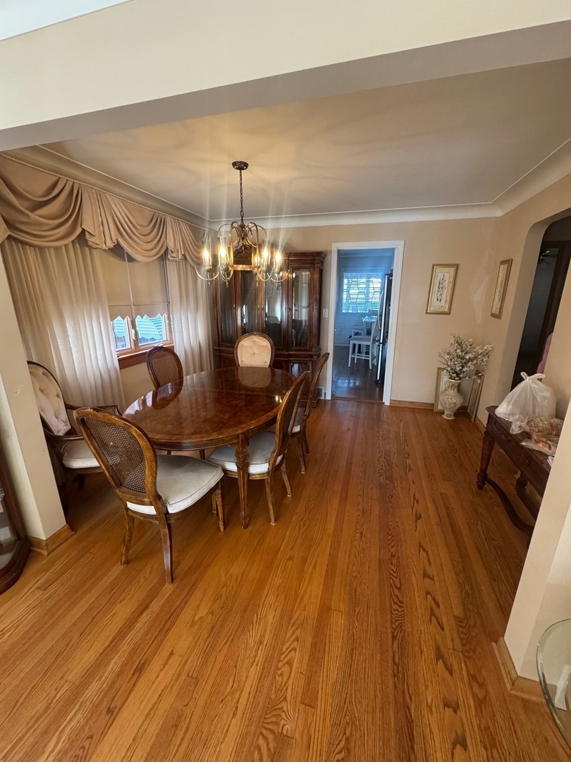 5805 N Merrimac Avenue