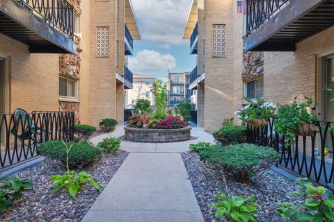 6852 N Northwest Highway 2B Chicago IL 60631