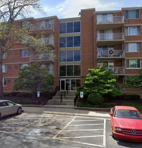 Photo of 2222 S Stewart Avenue #5C, Lombard, IL 60148 (MLS # 12463028)