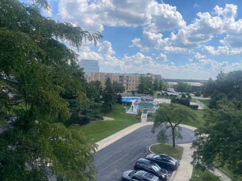 Tiny photo for 2222 S Stewart Avenue #5C, Lombard, IL 60148 (MLS # 12463028)