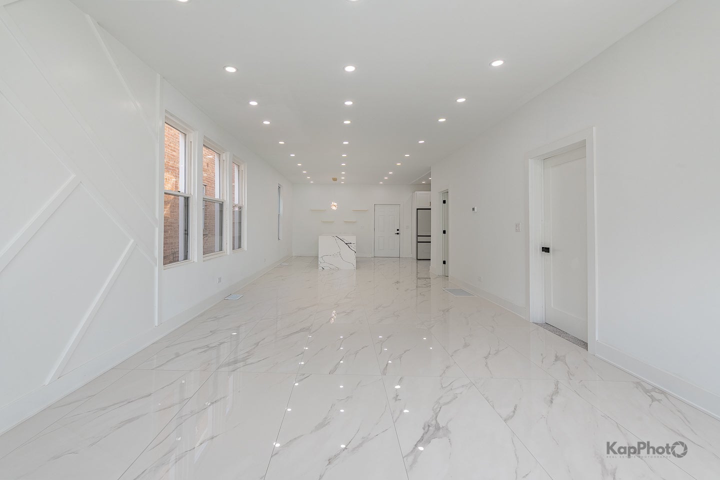 6006 S Komensky Avenue