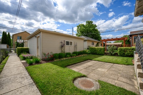 Tiny photo for 6214 N Karlov Avenue, Chicago, IL 60646 (MLS # 12743637)