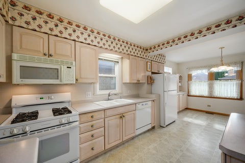 Tiny photo for 6214 N Karlov Avenue, Chicago, IL 60646 (MLS # 12743637)