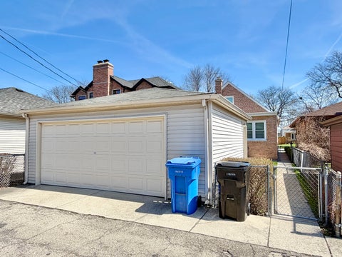 Tiny photo for 6214 N Karlov Avenue, Chicago, IL 60646 (MLS # 12743637)