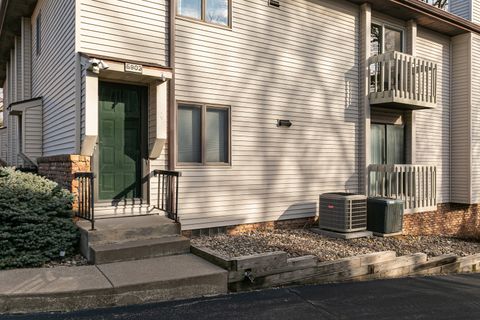 Tiny photo for 5902 36th Ave Court #0, Moline, IL 61265 (MLS # 12584722)