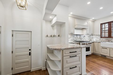 Tiny photo for 1111 Woodbine Avenue, Oak Park, IL 60302 (MLS # 12620763)