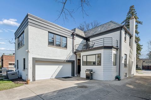 Tiny photo for 1111 Woodbine Avenue, Oak Park, IL 60302 (MLS # 12620763)