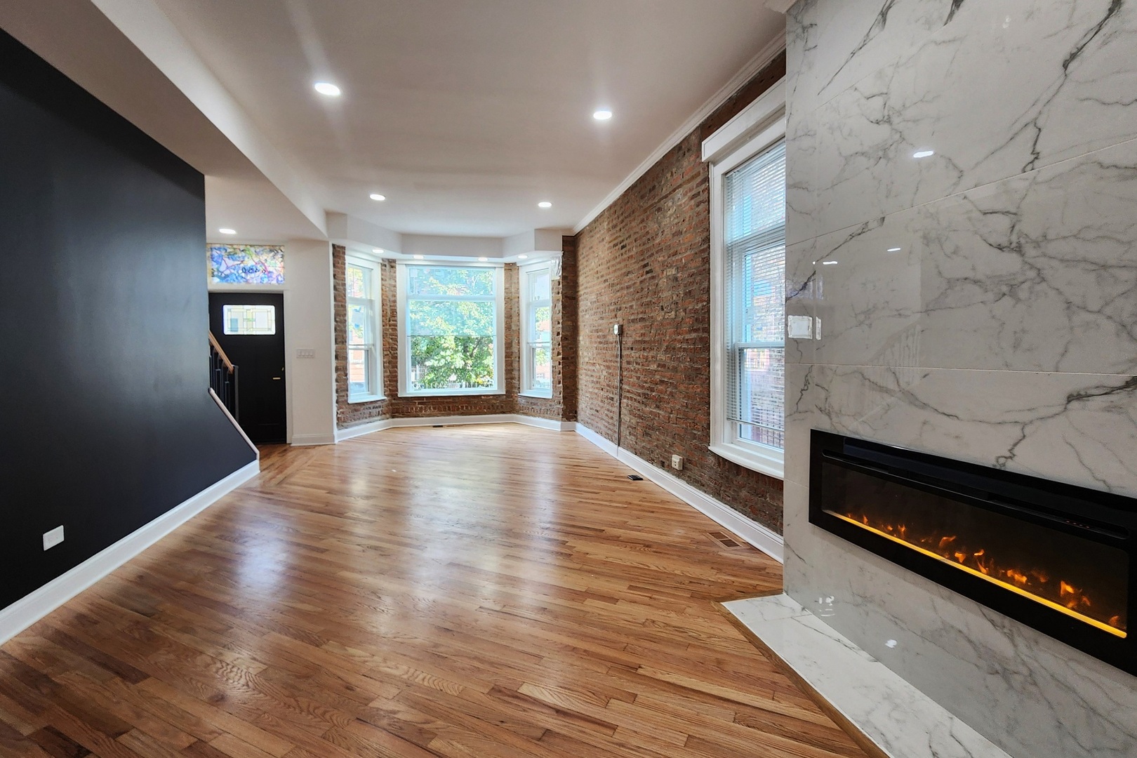 6450 S Greenwood Avenue