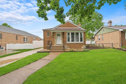 A home in Evergreen Park