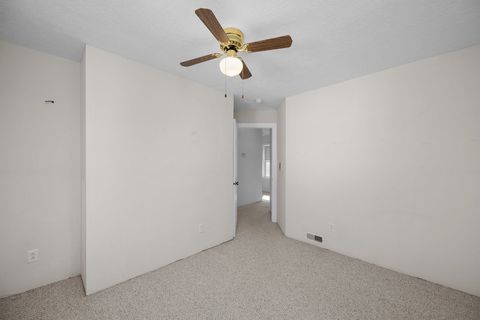 Tiny photo for 621 S Birchwood Avenue, Davenport, IA 52802 (MLS # 12613594)