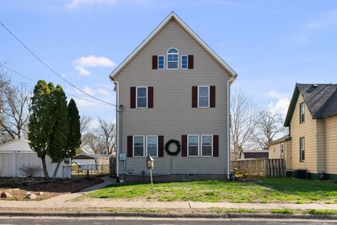 Photo of 621 S Birchwood Avenue, Davenport, IA 52802 (MLS # 12613594)