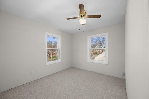 Tiny photo for 621 S Birchwood Avenue, Davenport, IA 52802 (MLS # 12613594)