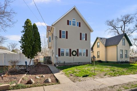 Tiny photo for 621 S Birchwood Avenue, Davenport, IA 52802 (MLS # 12613594)