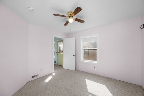 Tiny photo for 621 S Birchwood Avenue, Davenport, IA 52802 (MLS # 12613594)