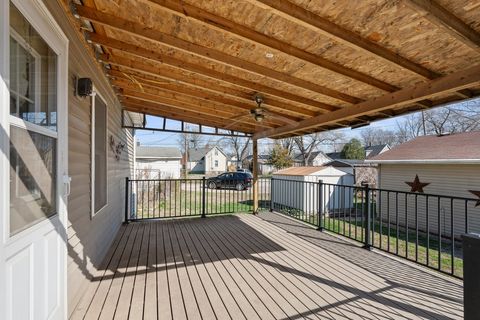 Tiny photo for 621 S Birchwood Avenue, Davenport, IA 52802 (MLS # 12613594)