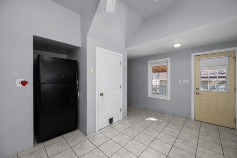 Tiny photo for 621 S Birchwood Avenue, Davenport, IA 52802 (MLS # 12613594)