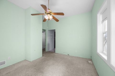 Tiny photo for 621 S Birchwood Avenue, Davenport, IA 52802 (MLS # 12613594)