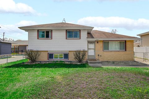 Tiny photo for Bridgeview, IL 60455 (MLS # 12638415)