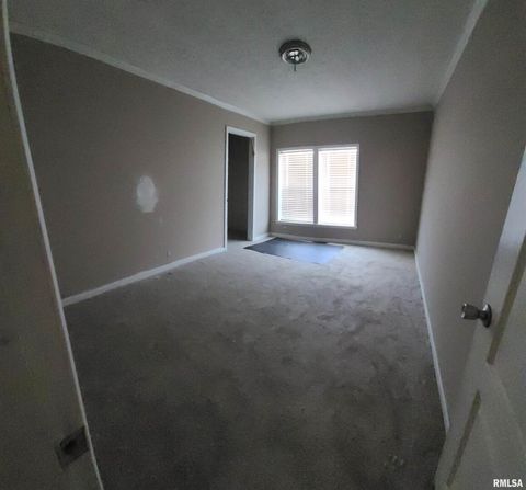 Tiny photo for 16035 Caplinger Pond Road, Marion, IL 62959 (MLS # EB459695)