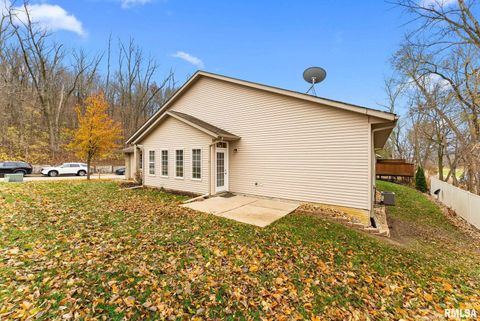 Tiny photo for 16 Cherry Hill Court, Hampton, IL 61256 (MLS # QC4269572)