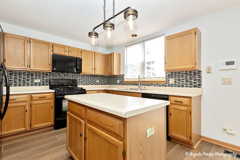 Tiny photo for 179 Cascade Drive, Crystal Lake, IL 60012 (MLS # 12448883)
