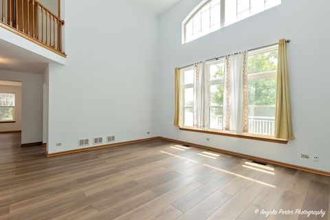 Tiny photo for 179 Cascade Drive, Crystal Lake, IL 60012 (MLS # 12448883)