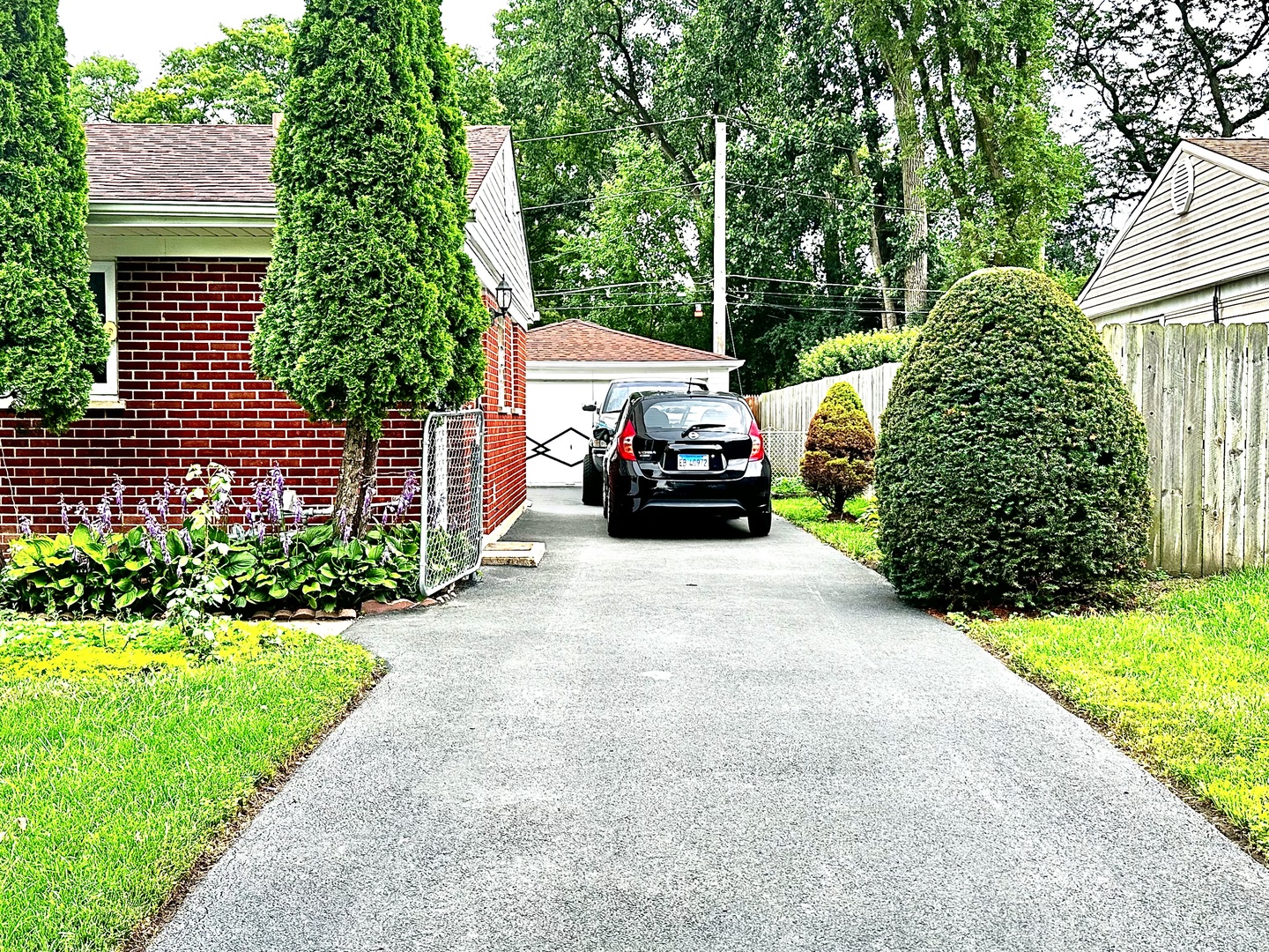 295 E Dennis Road