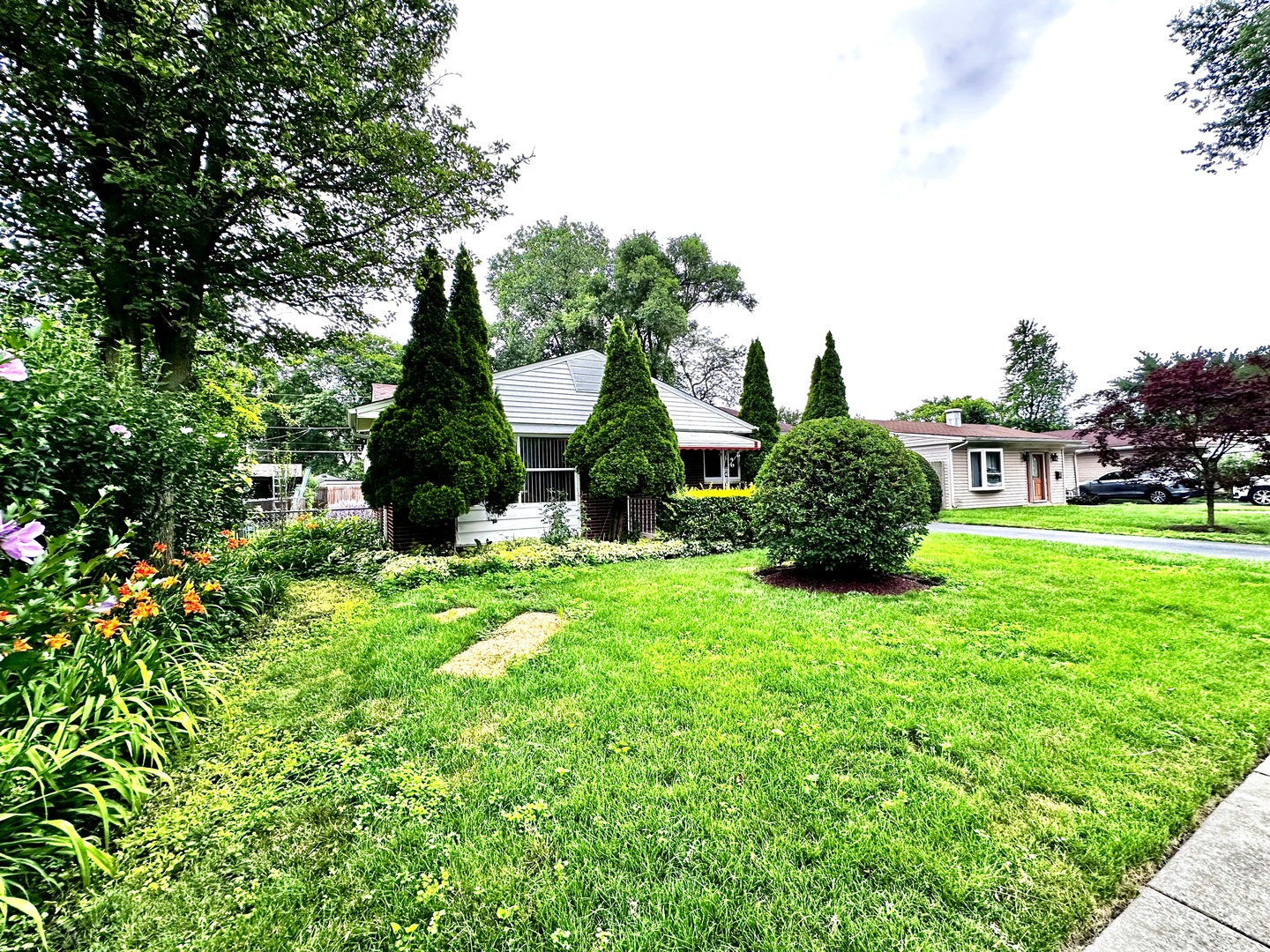 295 E Dennis Road