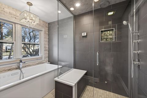 Tiny photo for 2010 N Oak Wood Drive, Arlington Heights, IL 60004 (MLS # 12544871)