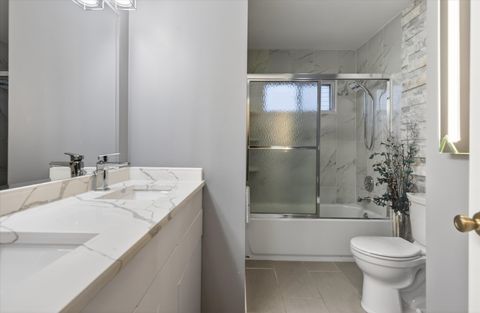 Tiny photo for 2010 N Oak Wood Drive, Arlington Heights, IL 60004 (MLS # 12544871)