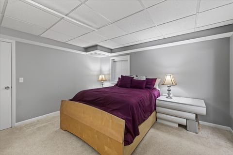 Tiny photo for 2010 N Oak Wood Drive, Arlington Heights, IL 60004 (MLS # 12544871)