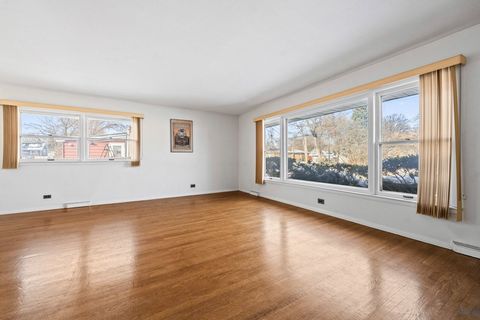 Tiny photo for 10113 W Palmer Avenue, Melrose Park, IL 60164 (MLS # 12531259)