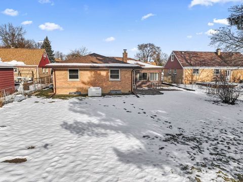 Tiny photo for 10113 W Palmer Avenue, Melrose Park, IL 60164 (MLS # 12531259)