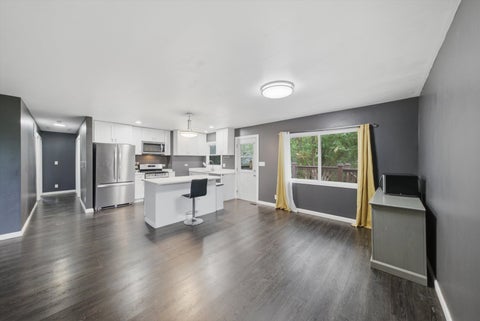 Tiny photo for 1204 Lincoln Court, Streamwood, IL 60107 (MLS # 12733759)