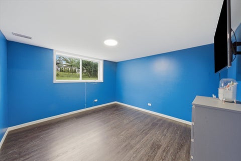 Tiny photo for 1204 Lincoln Court, Streamwood, IL 60107 (MLS # 12733759)