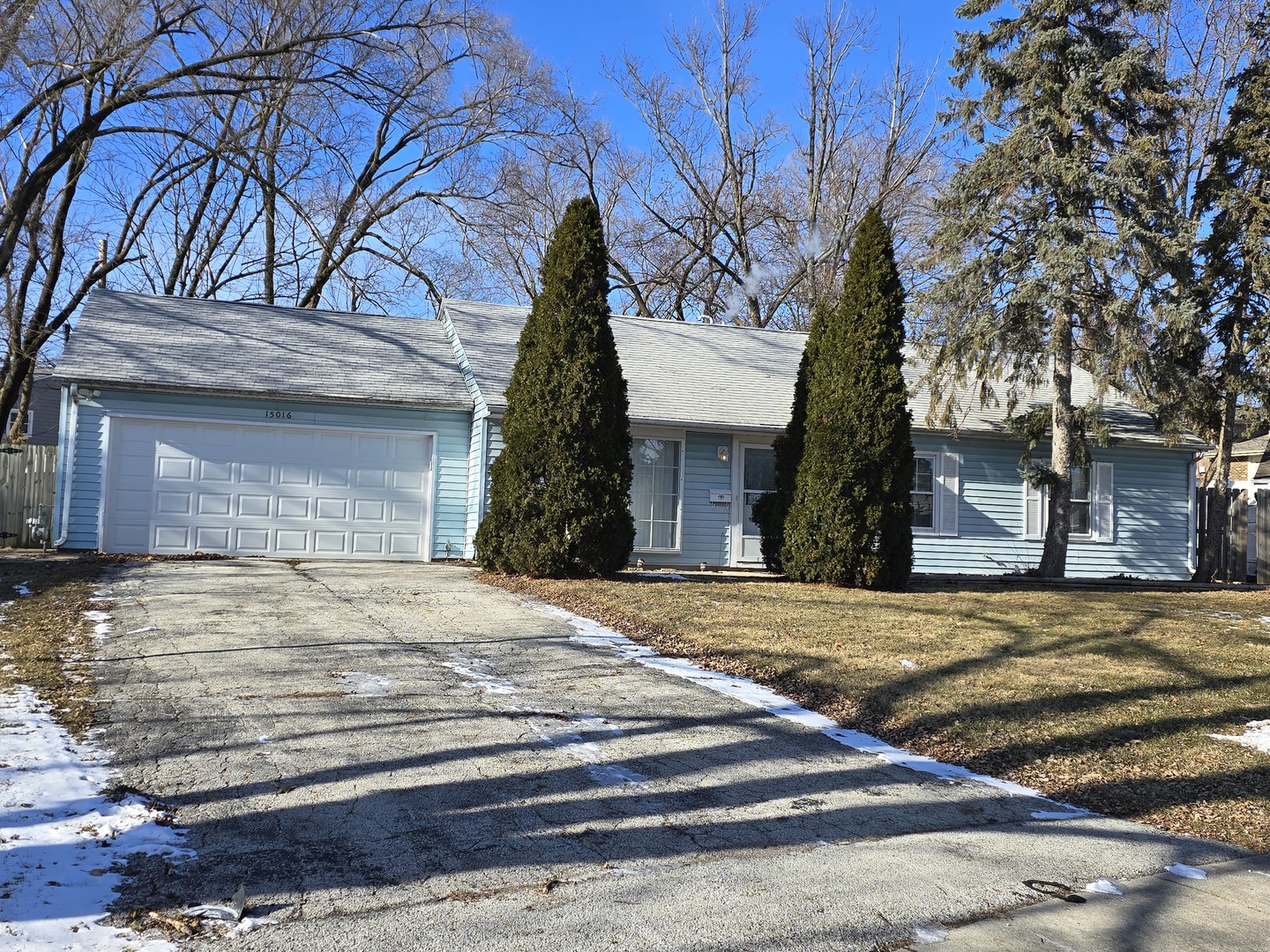 15016 S Holiday Court