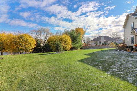 Tiny photo for 2084 Canyon Creek Court, Aurora, IL 60503 (MLS # 12521727)