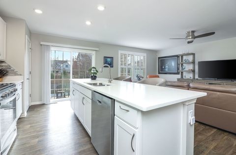 Tiny photo for 2084 Canyon Creek Court, Aurora, IL 60503 (MLS # 12521727)