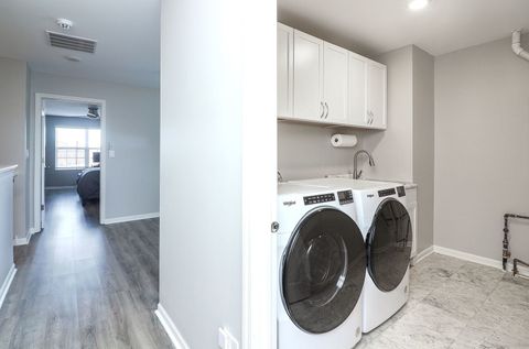 Tiny photo for 2084 Canyon Creek Court, Aurora, IL 60503 (MLS # 12521727)