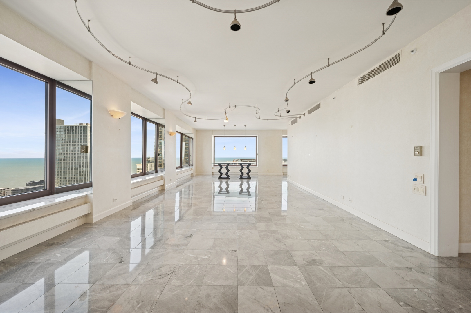 161 E Chicago Avenue 32AH
