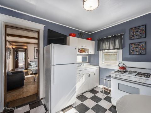 Tiny photo for 1510 Gunderson Avenue, Berwyn, IL 60402 (MLS # 12571548)