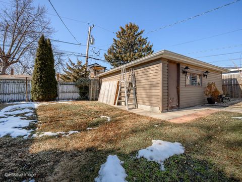 Tiny photo for 1510 Gunderson Avenue, Berwyn, IL 60402 (MLS # 12571548)