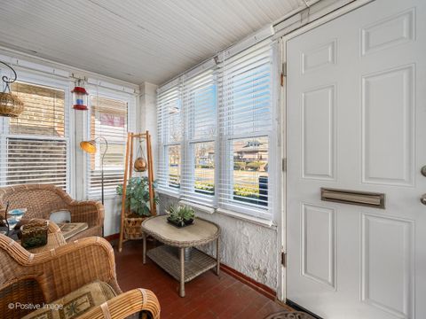 Tiny photo for 1510 Gunderson Avenue, Berwyn, IL 60402 (MLS # 12571548)