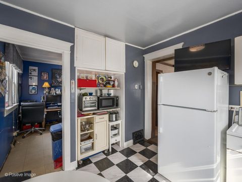 Tiny photo for 1510 Gunderson Avenue, Berwyn, IL 60402 (MLS # 12571548)