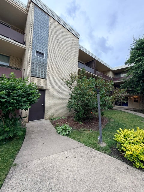 Tiny photo for 12546 Fairview Avenue #3D, Blue Island, IL 60406 (MLS # 12703569)
