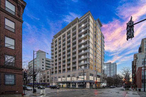 Photo of 212 E CULLERTON Street #811, Chicago, IL 60616 (MLS # 12538950)